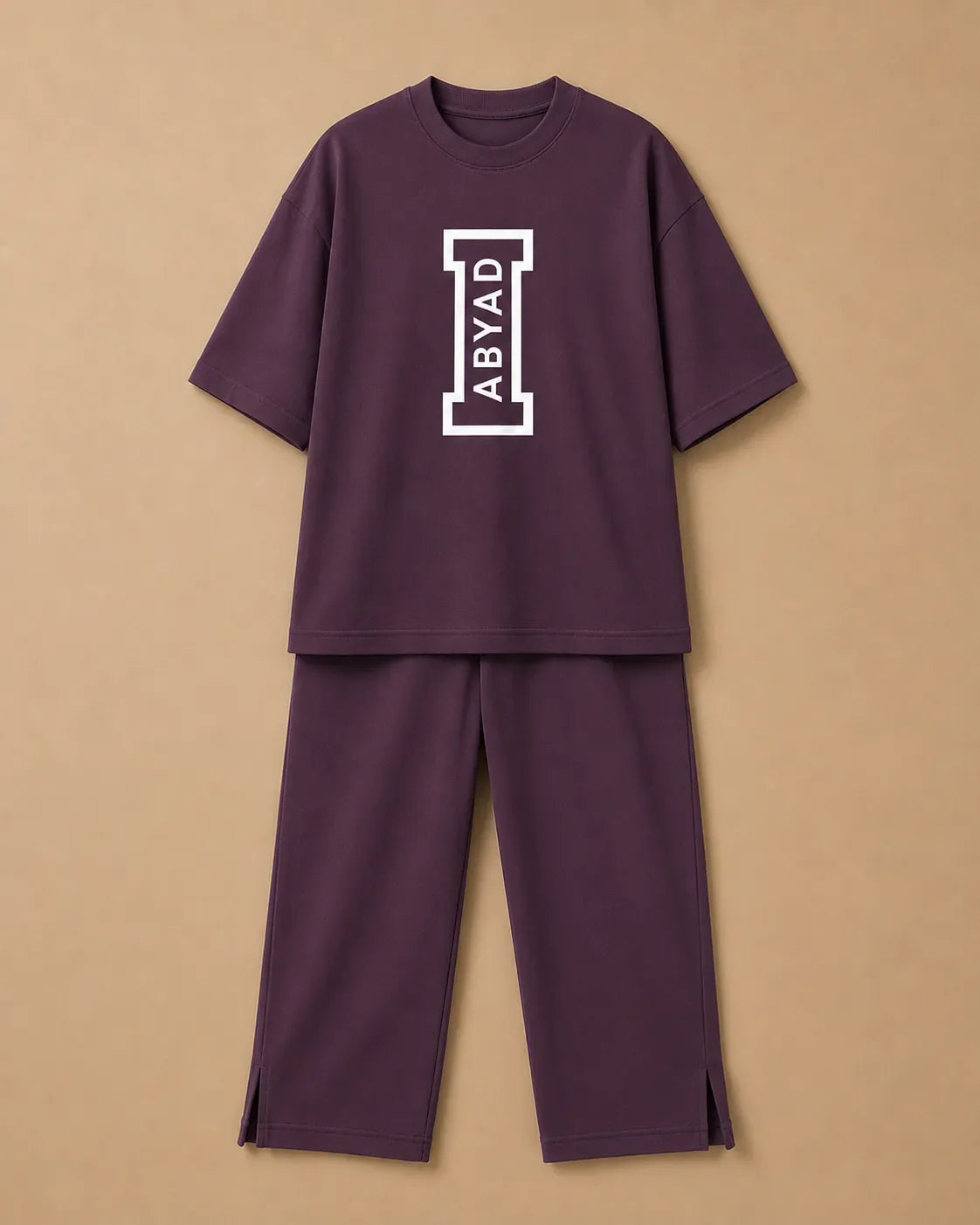 Printed T-Shirt & Split-hem Trousers - I