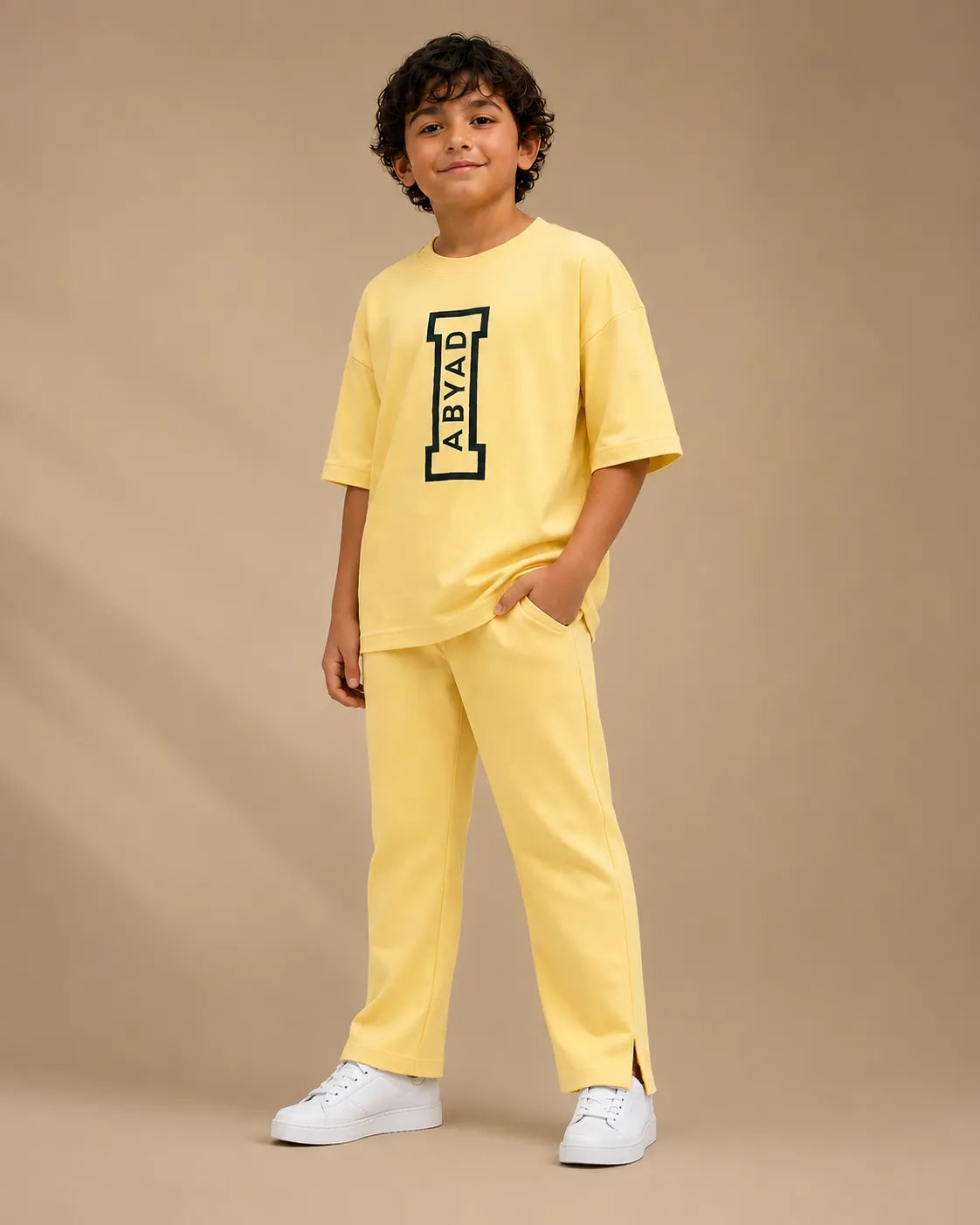 Printed T-Shirt & Split-hem Trousers - I