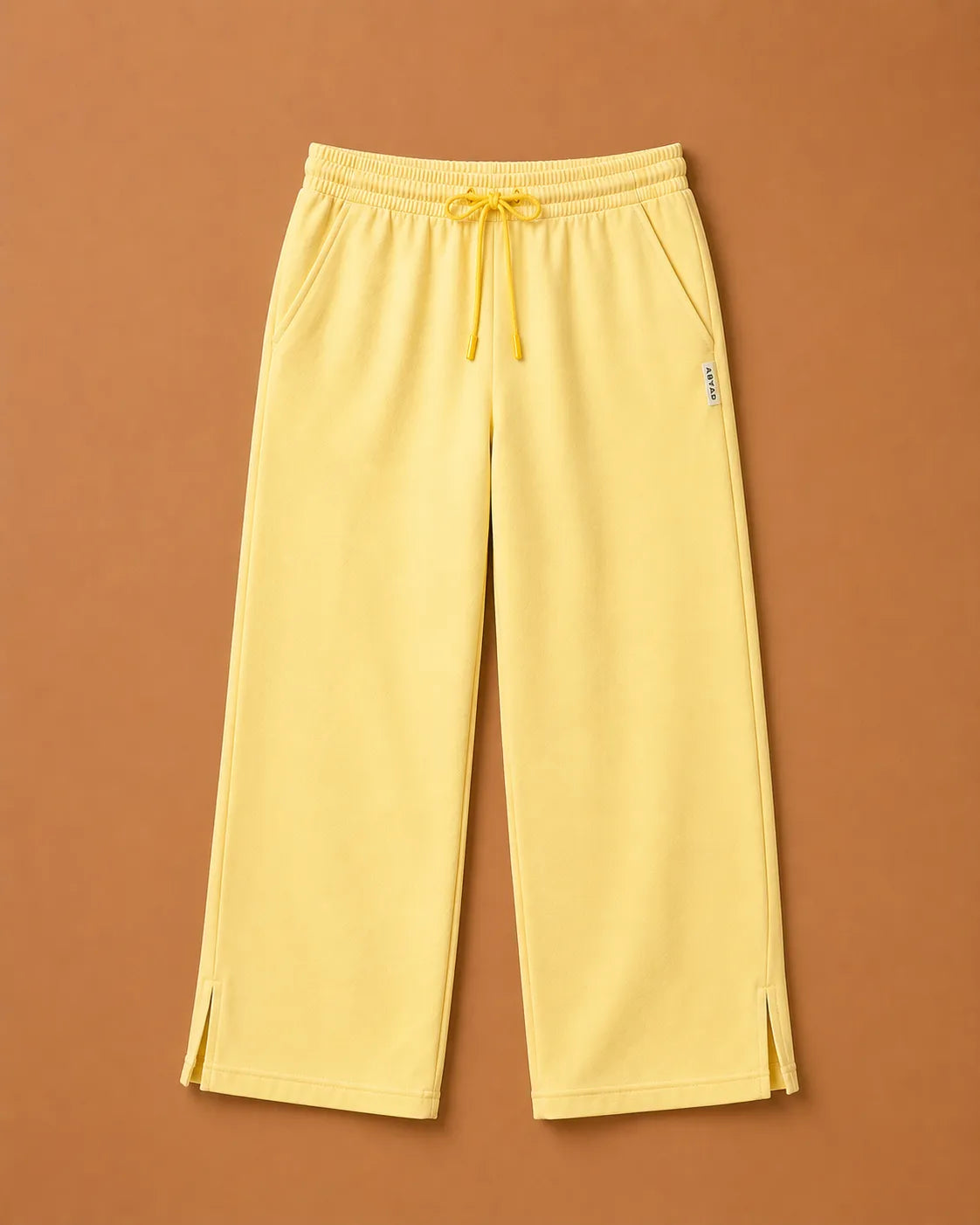 Printed T-Shirt & Split-hem Trousers - I