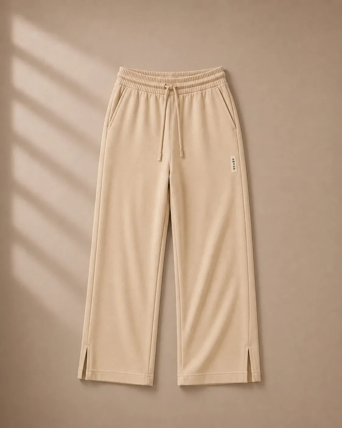 Printed T-Shirt & Split-hem Trousers - TEN